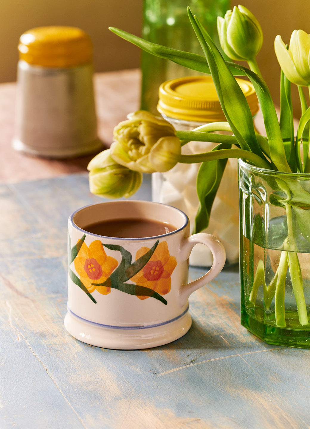 Windblown Daffodils Small Mug
